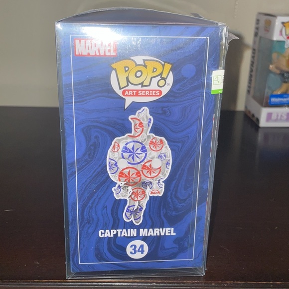 Captain marvel - Picture 4 of 6